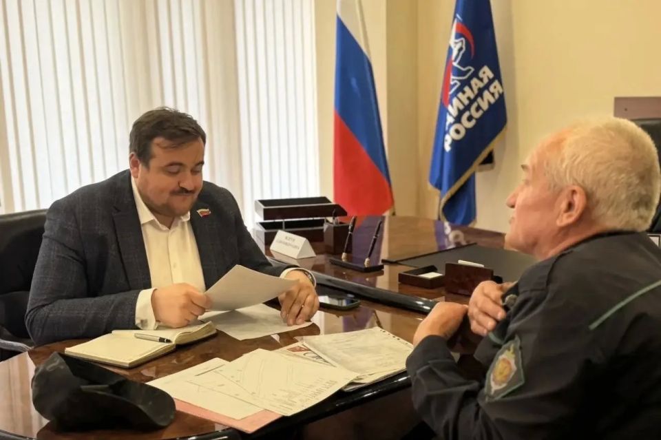 Депутаты помогают жителям муниципалитетов Депутаты помогают жителям муниципалитетов