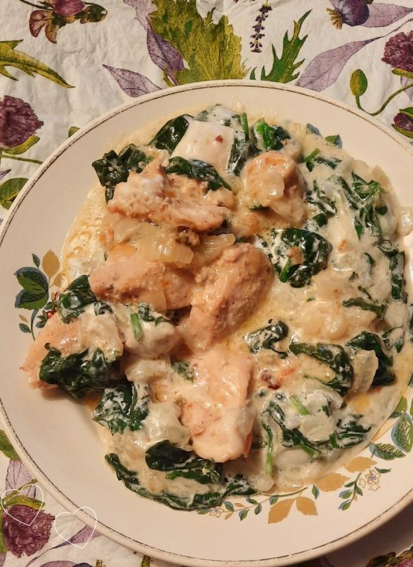 Вдохновляющее куриное филе с зелёным гарниром