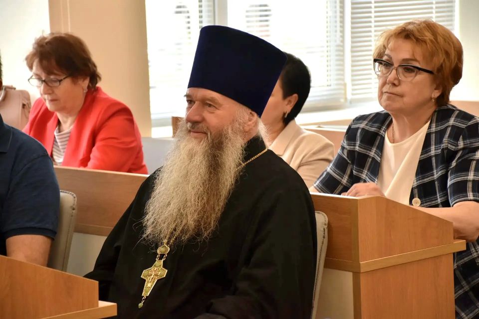 Андрей Миськов: Состоялось заседание Общественного совета, на котором определили имена тех, кто в этом году будет удостоен чести быть занесённым на Доску Почёта «Молодёжный Олимп» Андрей Миськов: Состоялось заседание Общественного совета, на котором определили имена тех, кто в этом году будет удостоен чести быть занесённым на Доску Почёта «Молодёжный Олимп»