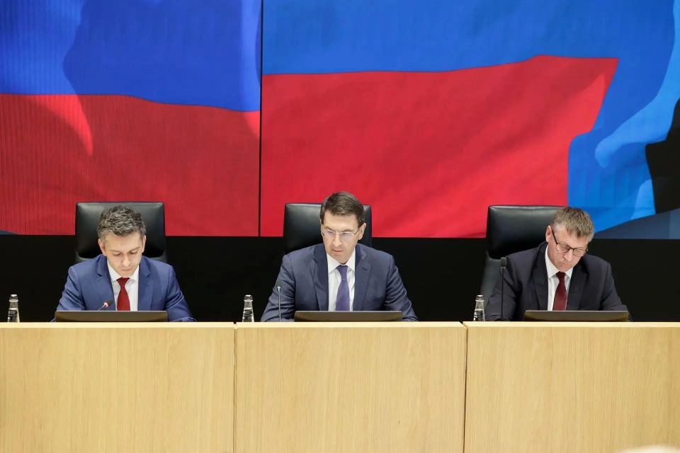 В рамках рабочего визита председателя Президента РФ в ЦФО Игоря Щёголева в Белгородскую область обсудили вопросы поддержки ответственного бизнеса В рамках рабочего визита председателя Президента РФ в ЦФО Игоря Щёголева в Белгородскую область обсудили вопросы поддержки ответственного бизнеса