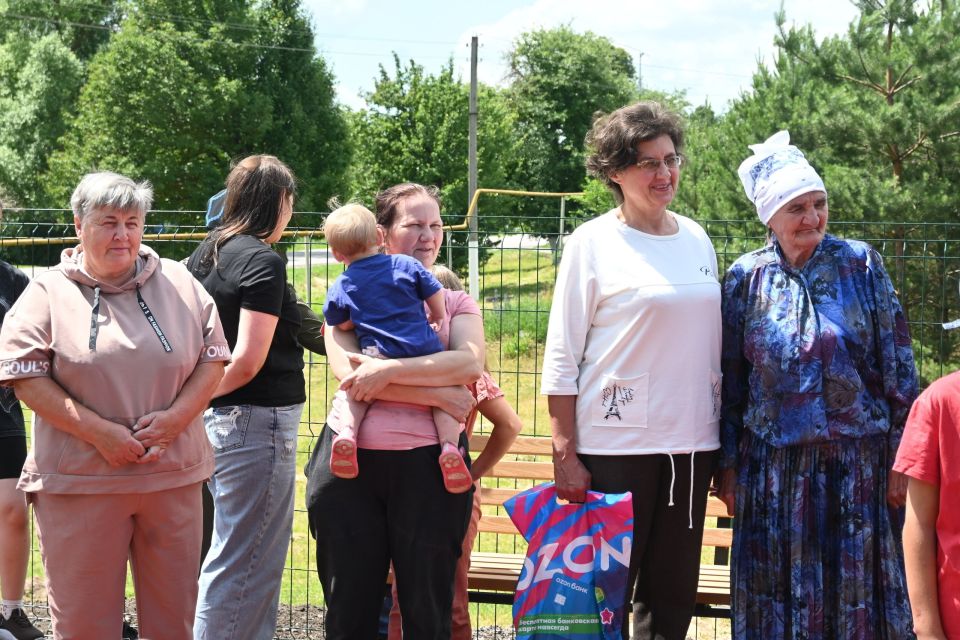 Новое оборудование на детской площадке в селе Ольшанка — результат наших общих усилий! Новое оборудование на детской площадке в селе Ольшанка — результат наших общих усилий!