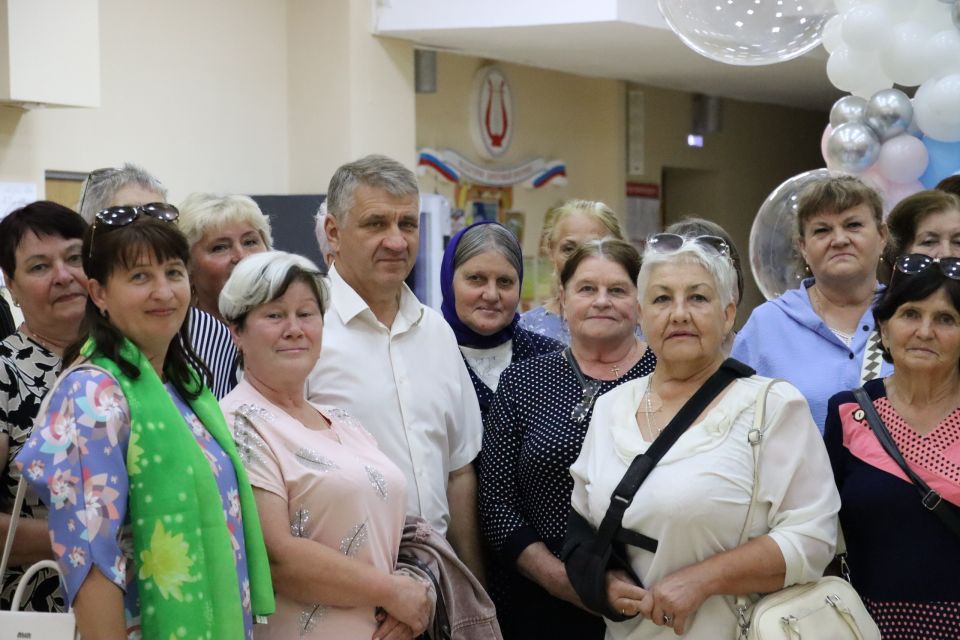 Дорогие земляки!. Сегодня был понастоящему тёплый и вдохновляющий день на Чернянской земле! Мы с радостью приняли у себя семьи участников специальной военной операции из соседнего Красногвардейского округа в рамках проекта... Дорогие земляки!. Сегодня был понастоящему тёплый и вдохновляющий день на Чернянской земле! Мы с радостью приняли у себя семьи участников специальной военной операции из соседнего Красногвардейского округа в рамках проекта...