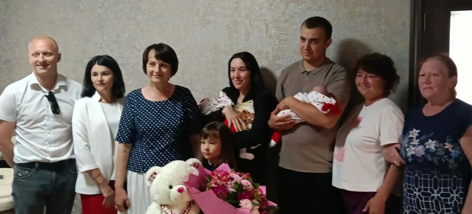 Татьяна Круглякова: Поздравила с рождением двойни семью Дениса и Алины Стрельниковых