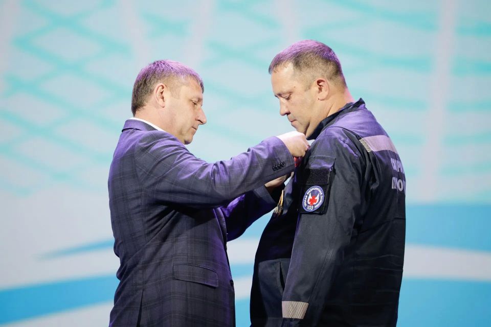 Александр Шуваев: Накануне Дня медицинского работника поздравил наших героических специалистов Александр Шуваев: Накануне Дня медицинского работника поздравил наших героических специалистов