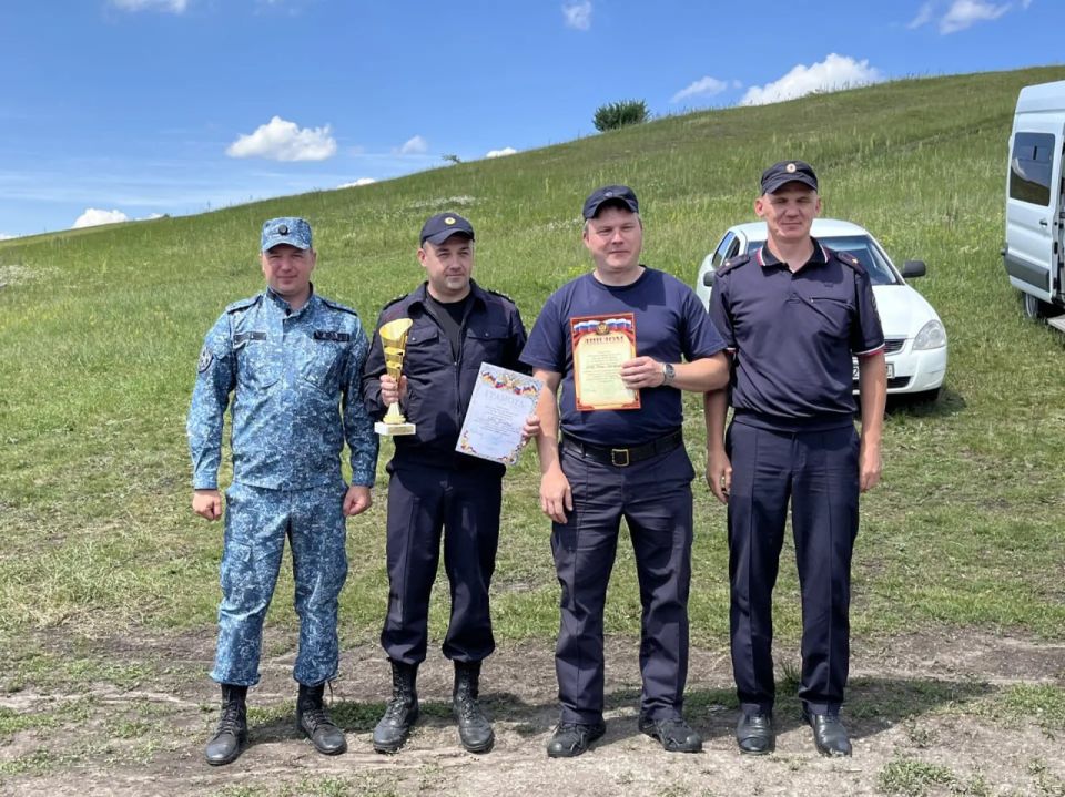 Белгородские полицейские померялись силами на чемпионатах по служебному биатлону и стрельбе из боевого ручного стрелкового оружия Белгородские полицейские померялись силами на чемпионатах по служебному биатлону и стрельбе из боевого ручного стрелкового оружия