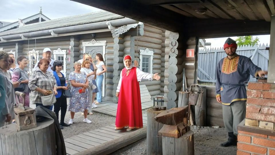 Владимир Переверзев: Борисовцы познакомились с историей и культурой Корочанского района в рамках проекта «К соседям в гости» Владимир Переверзев: Борисовцы познакомились с историей и культурой Корочанского района в рамках проекта «К соседям в гости»