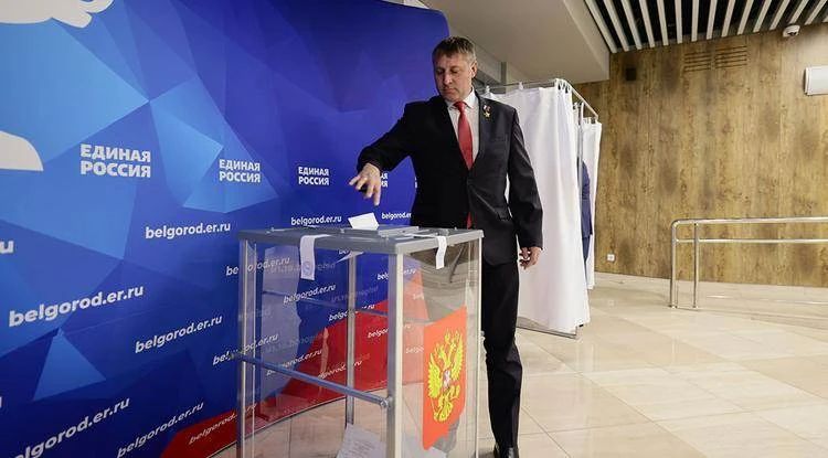 Партия «Единая Россия» поддержала участие Александра Шуваева в выборах губернатора