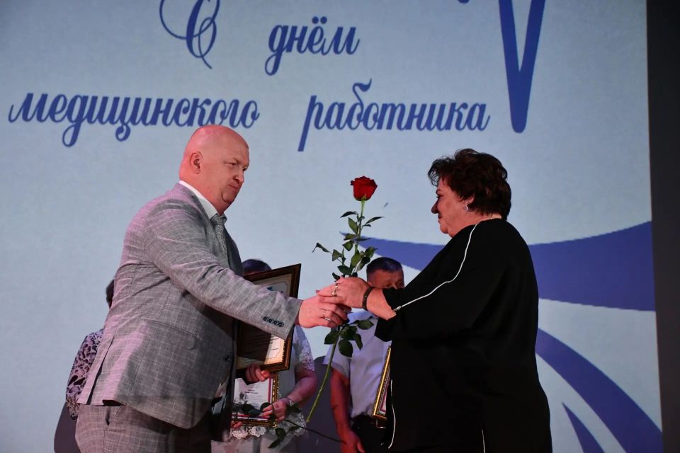 Галина Руденко: В канун Дня медицинского работника в Красногвардейском округе чествовали представителей системы здравоохранения!