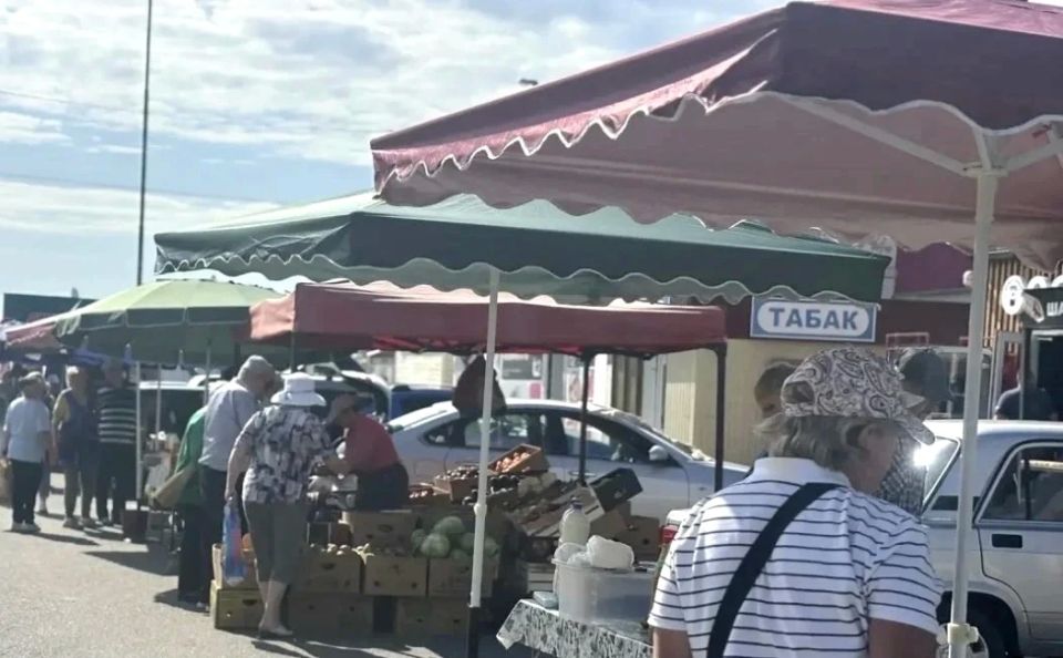 Андрей Миськов: В Новом Осколе прошла традиционная ярмарка выходного дня Андрей Миськов: В Новом Осколе прошла традиционная ярмарка выходного дня