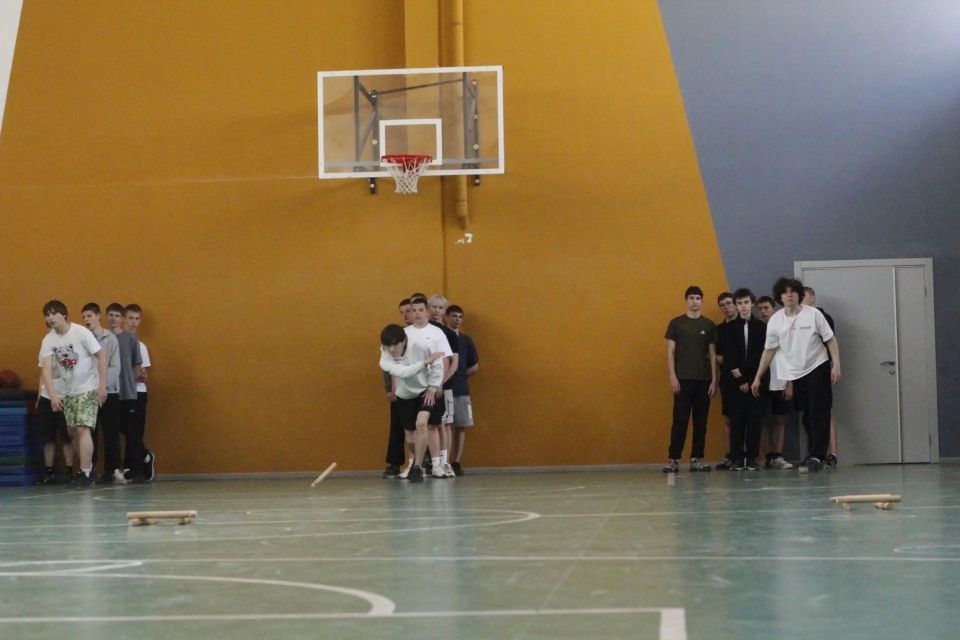 В Старооскольском индустриально-технологическом техникуме состоялась спартакиада «Стальной характер», объединившая студентов и молодых специалистов строительной отрасли В Старооскольском индустриально-технологическом техникуме состоялась спартакиада «Стальной характер», объединившая студентов и молодых специалистов строительной отрасли