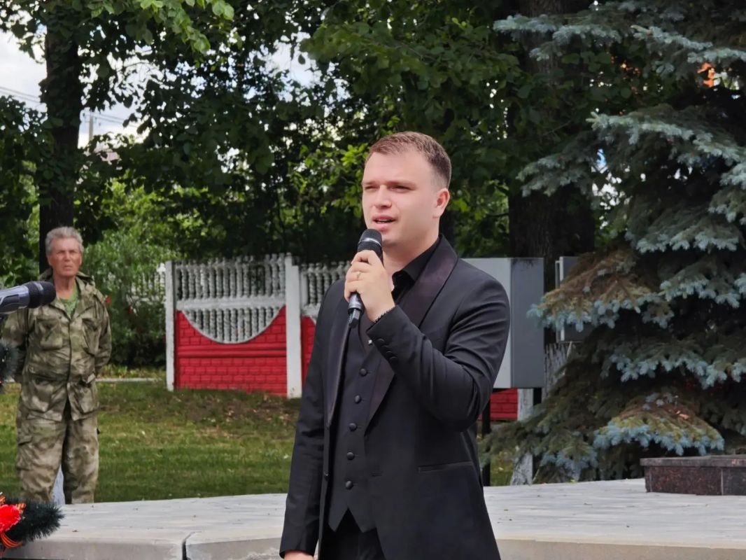 22 июня — дата, которая навсегда вписана в историю нашей страны чёрными чернилами 22 июня — дата, которая навсегда вписана в историю нашей страны чёрными чернилами