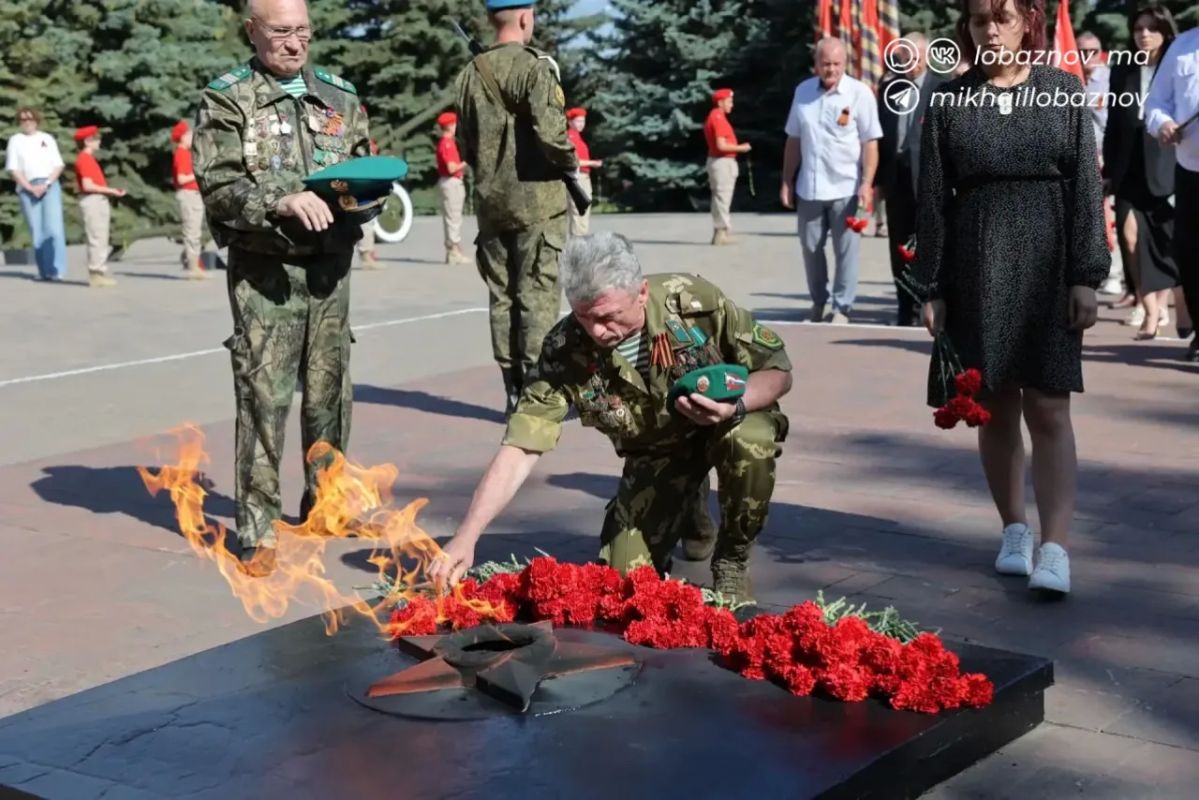Михаил Лобазнов: Боль. Скорбь. Память. И бесконечная благодарность Михаил Лобазнов: Боль. Скорбь. Память. И бесконечная благодарность