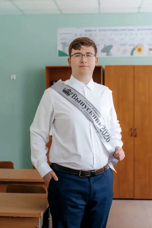 Николай Нестеров: Выпускник Бехтеевской средней школы Владислав Лапшин набрал 100 баллов на ЕГЭ по русскому языку!