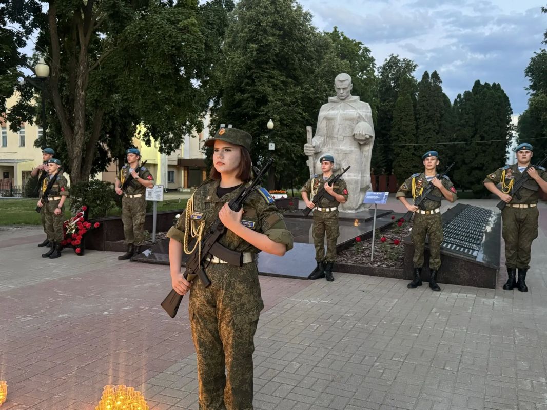 Галина Руденко: Память, которая не угаснет: Наш Красногвардейский округ зажёг «Свечи памяти» Галина Руденко: Память, которая не угаснет: Наш Красногвардейский округ зажёг «Свечи памяти»