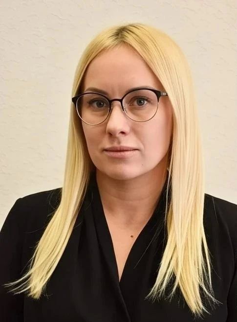 Уважаемые краснояружцы!. 25 июня в 14:00 состоится прием граждан по вопросам связи, интернета, электронных услуг и сервисов, а так же работы МФЦ