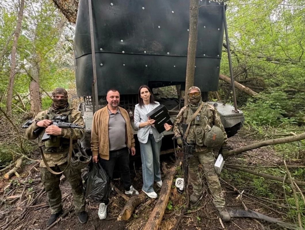 Помощь фронту: депутаты областной Думы отправили очередные гуманитарные грузы военнослужащим Помощь фронту: депутаты областной Думы отправили очередные гуманитарные грузы военнослужащим