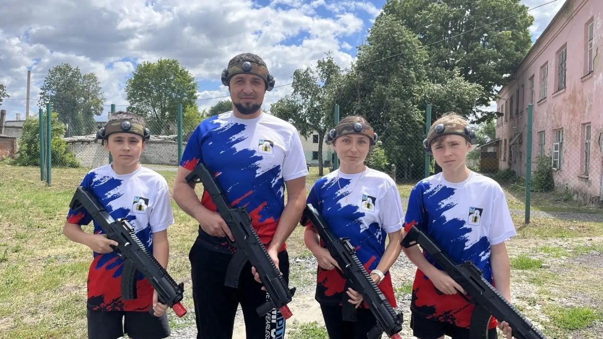 Поздравляем наших земляков с бронзой в «Семейной зарнице»! Поздравляем наших земляков с бронзой в «Семейной зарнице»!