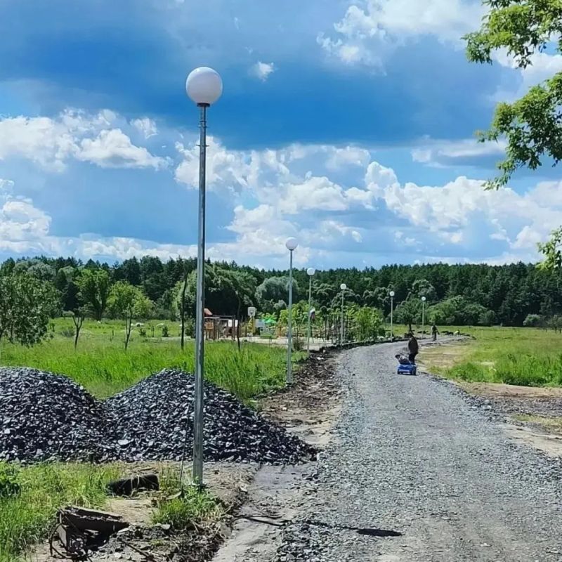 В Новооскольском округе строят новые детские площадки! В Новооскольском округе строят новые детские площадки!