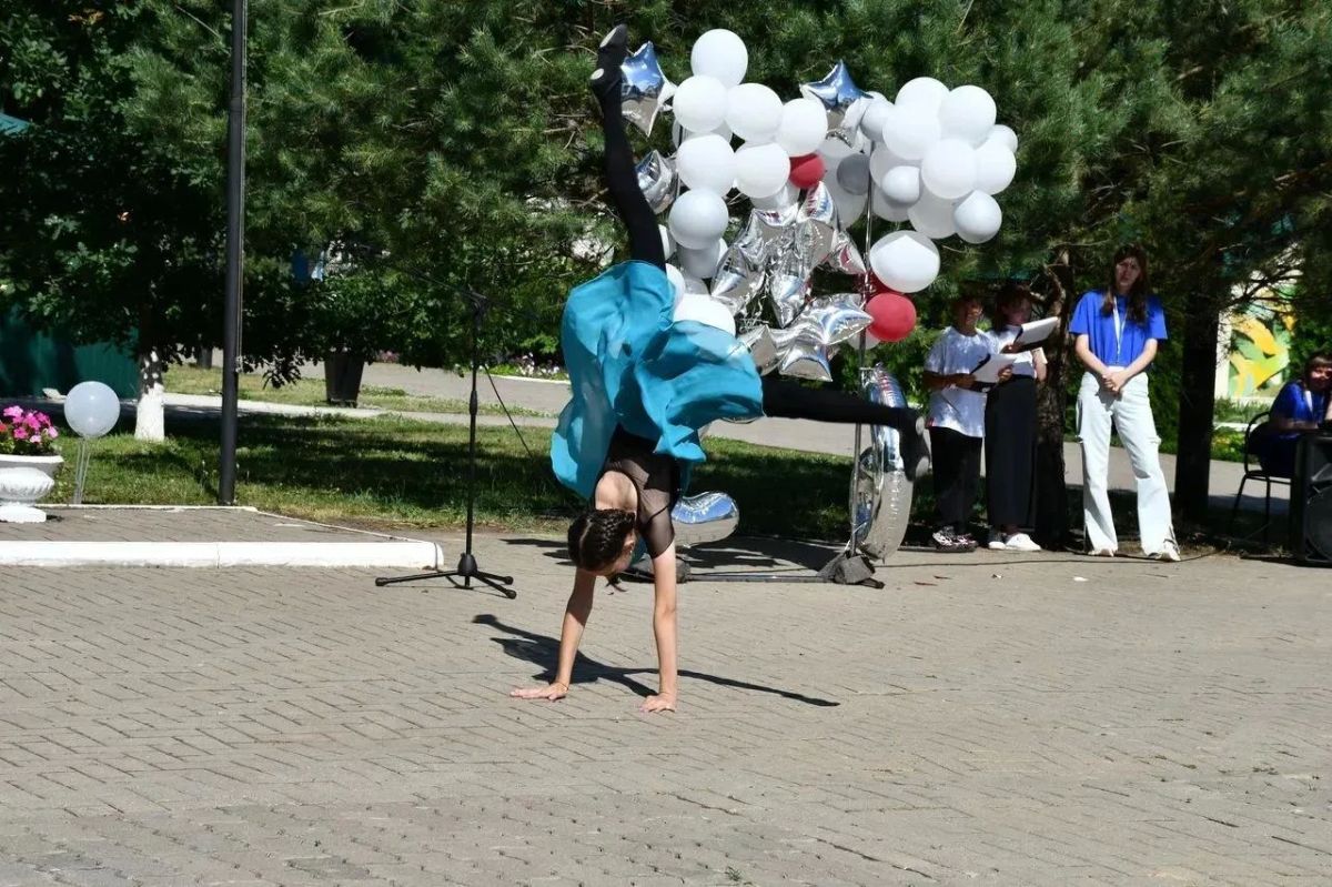 В лагере «Чайка» стартовала вторая смена — сюда приехали 90 ребят из Белгородской области! Среди отдыхающих — дети из Белгорода, а также Красногвардейского, Валуйского и Новооскольского округов В лагере «Чайка» стартовала вторая смена — сюда приехали 90 ребят из Белгородской области! Среди отдыхающих — дети из Белгорода, а также Красногвардейского, Валуйского и Новооскольского округов