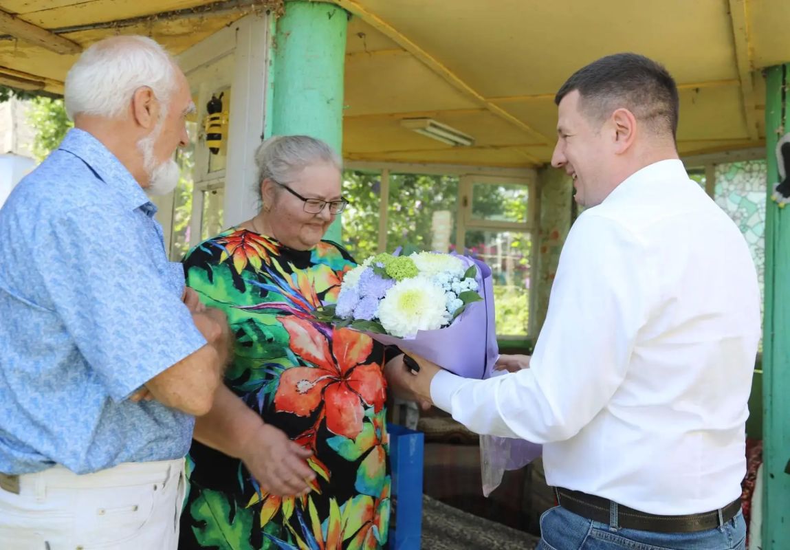 Сергей Егорович и Любовь Павловна Дидоренко из Красной Яруги отметили золотую свадьбу Сергей Егорович и Любовь Павловна Дидоренко из Красной Яруги отметили золотую свадьбу
