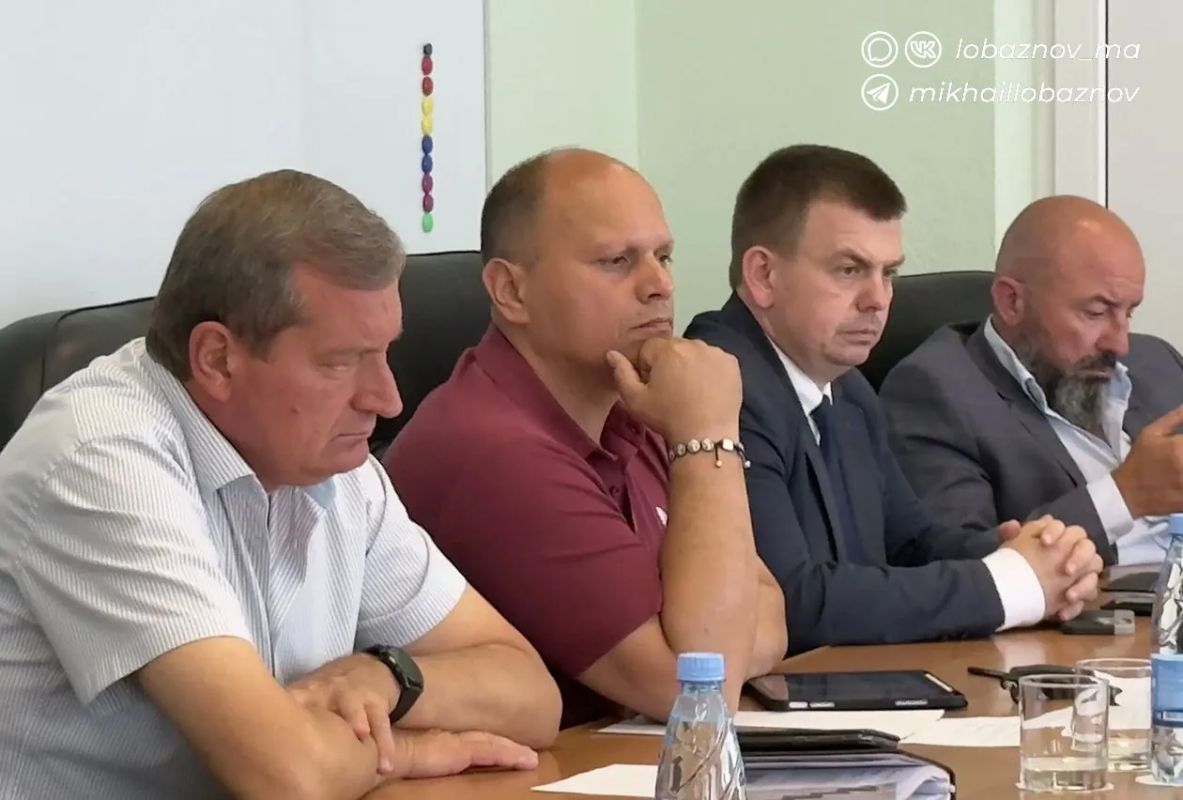 Михаил Лобазнов: Провёл совещание по вопросам систематизации размещения нестационарных торговых объектов и визуального мусора, на котором заслушал предложения коллег по развитию системы регулирования НТО и наведению порядка... Михаил Лобазнов: Провёл совещание по вопросам систематизации размещения нестационарных торговых объектов и визуального мусора, на котором заслушал предложения коллег по развитию системы регулирования НТО и наведению порядка...