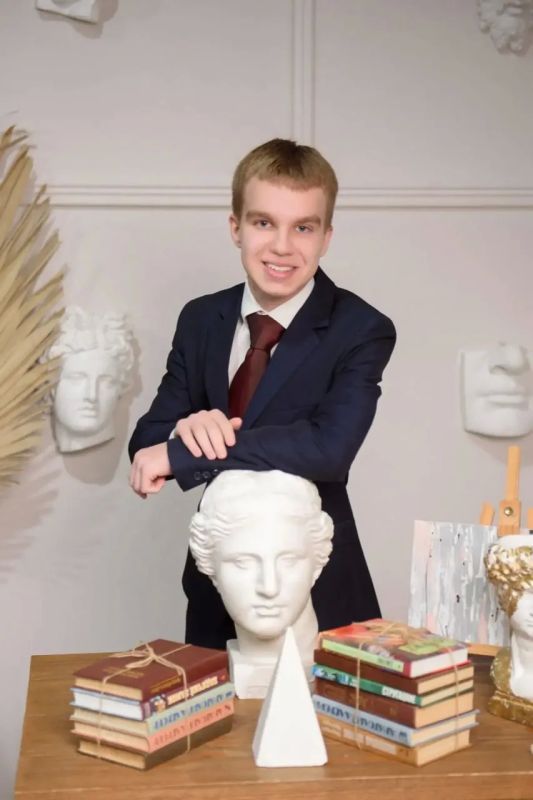 Ещё два юных белгородца сдали ЕГЭ на 200 баллов