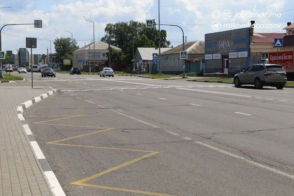 В Старом Осколе обновили дорожную разметку В Старом Осколе обновили дорожную разметку
