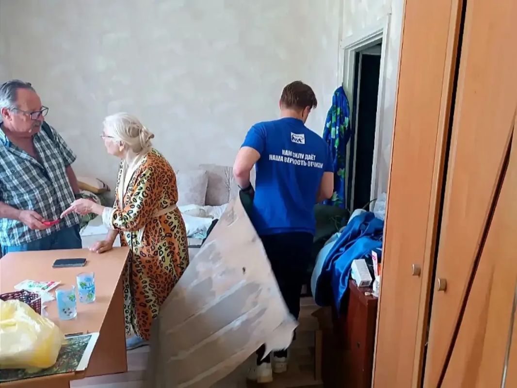 Михаил Развожаев: Сегодня 12 лет севастопольскому региональному отделению «Молодой Гвардии Единой России» Михаил Развожаев: Сегодня 12 лет севастопольскому региональному отделению «Молодой Гвардии Единой России»