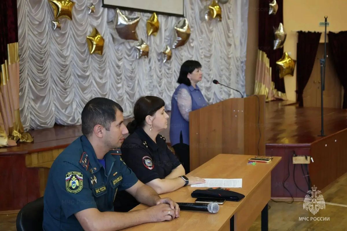 Летние каникулы без ЧП: родителям рассказали, как уберечь детей от беды Летние каникулы без ЧП: родителям рассказали, как уберечь детей от беды