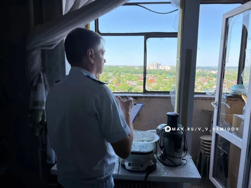 Валентин Демидов сообщил о последствиях утренней атаки БПЛА на Белгород Валентин Демидов сообщил о последствиях утренней атаки БПЛА на Белгород