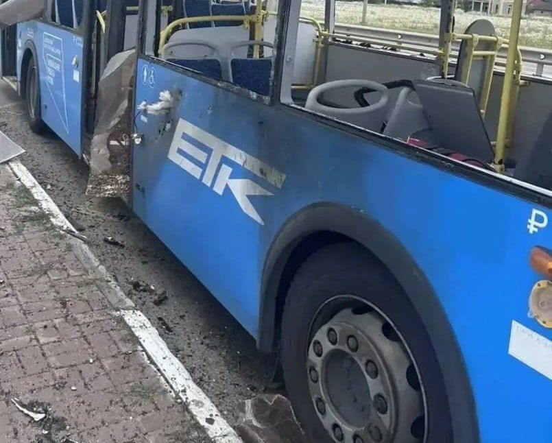 Два ребенка пострадали из-за атаки ВСУ на автобус в Белгородской области Два ребенка пострадали из-за атаки ВСУ на автобус в Белгородской области