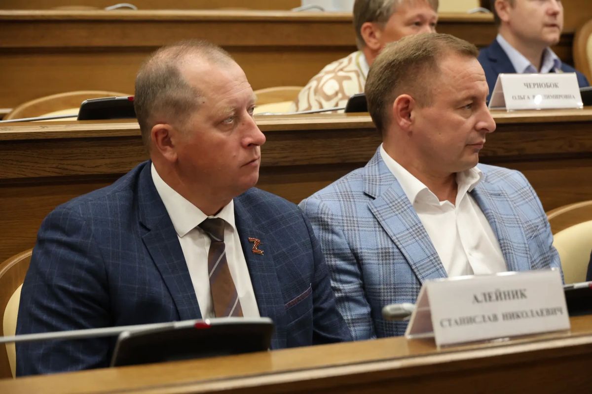 Юрий Клепиков: Продолжаем подготовку к предстоящему заседанию областной Думы Юрий Клепиков: Продолжаем подготовку к предстоящему заседанию областной Думы