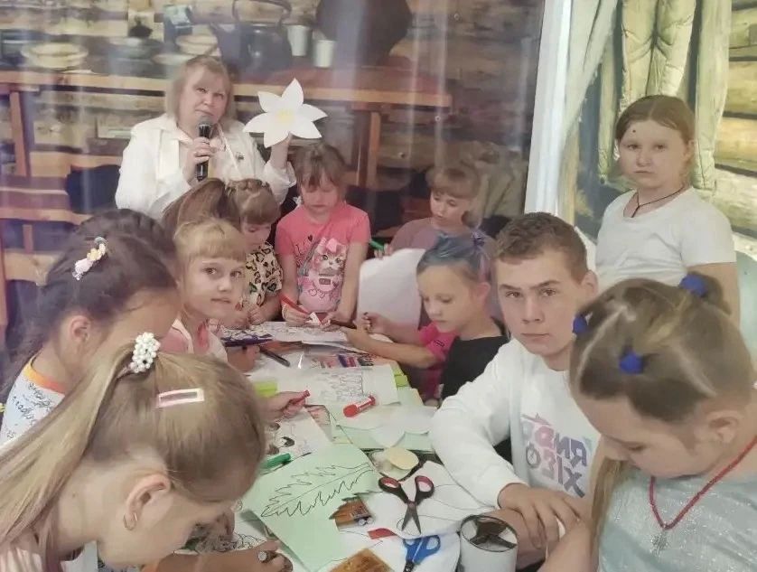 В преддверии Дня семьи, любви и верности в Штабе Победы состоялось познавательное мероприятие для участников программы «Орлята России» В преддверии Дня семьи, любви и верности в Штабе Победы состоялось познавательное мероприятие для участников программы «Орлята России»