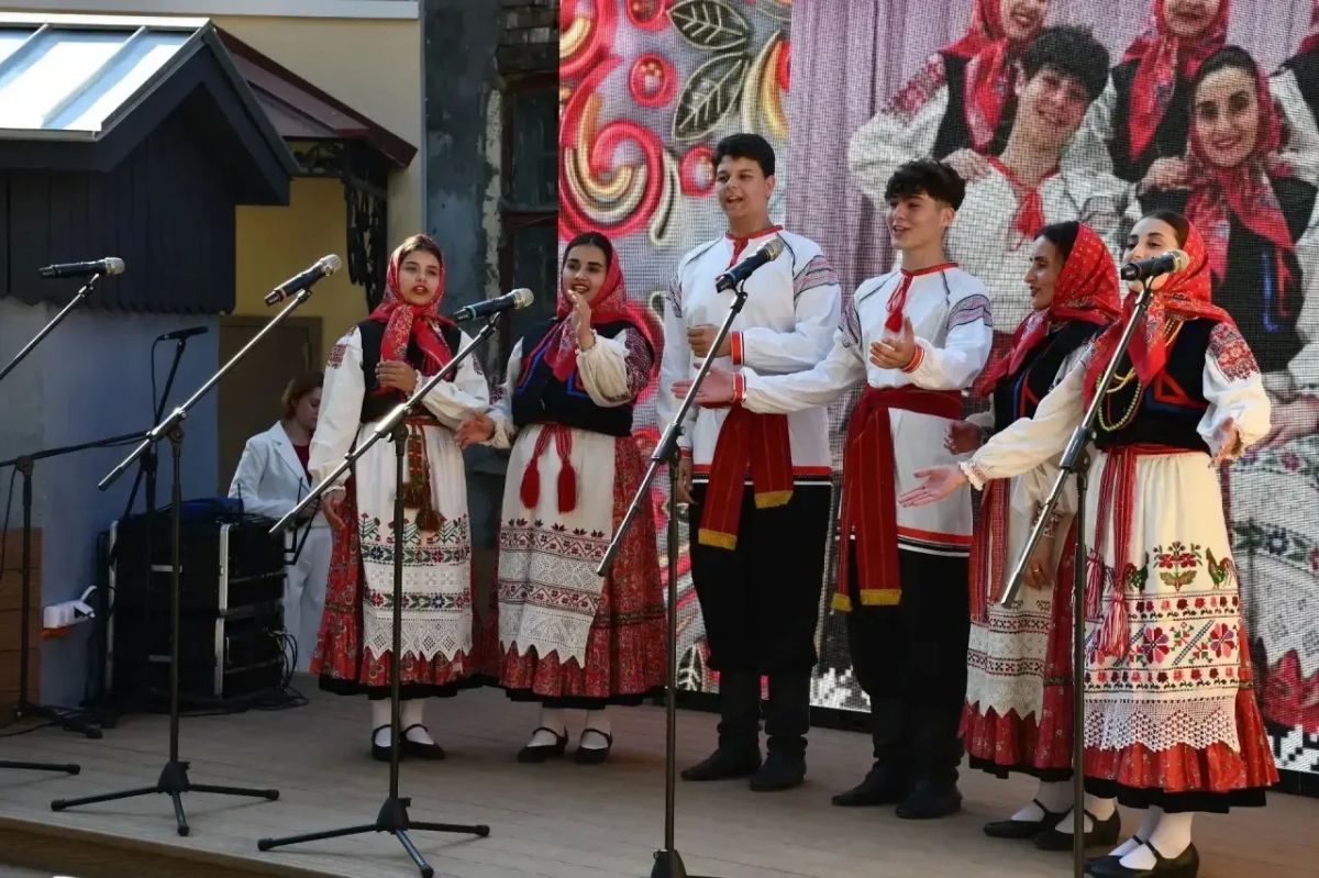 В городе Оренбурге на протяжении нескольких дней проходил всероссийский фестиваль семейного творчества «Семьи России В городе Оренбурге на протяжении нескольких дней проходил всероссийский фестиваль семейного творчества «Семьи России