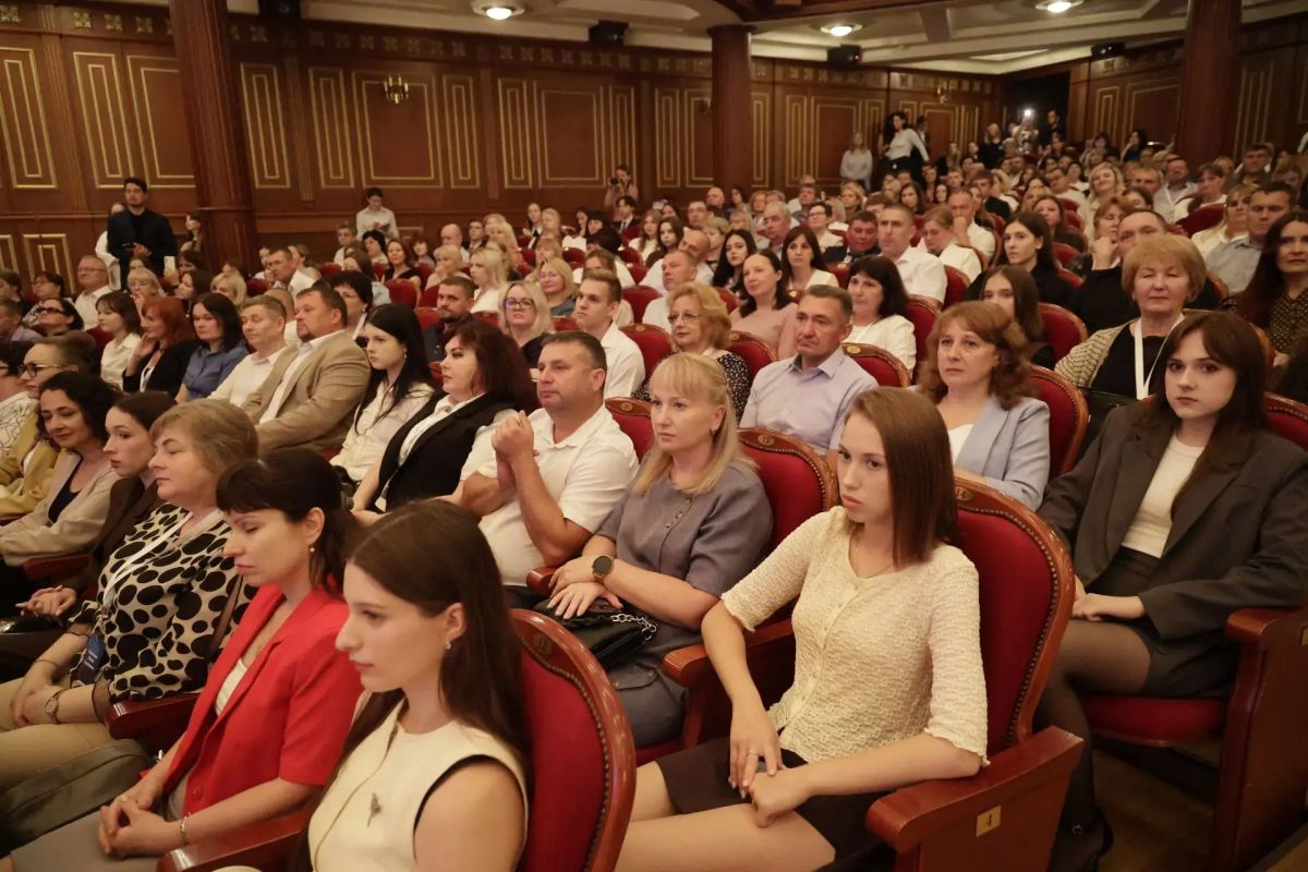 133 белгородских школьника сдали ЕГЭ на 100 баллов 133 белгородских школьника сдали ЕГЭ на 100 баллов