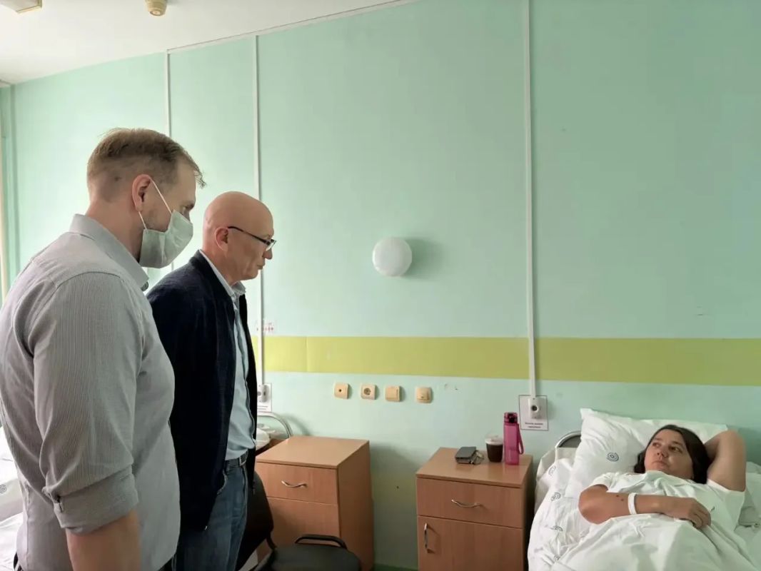 Татьяна Круглякова: Мои заместители навестили наших земляков, которые сейчас проходят лечение в областной клинической больнице Татьяна Круглякова: Мои заместители навестили наших земляков, которые сейчас проходят лечение в областной клинической больнице
