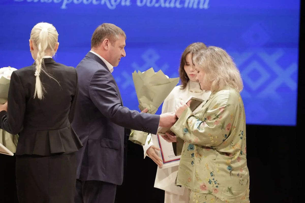 133 белгородских школьника сдали ЕГЭ на 100 баллов 133 белгородских школьника сдали ЕГЭ на 100 баллов