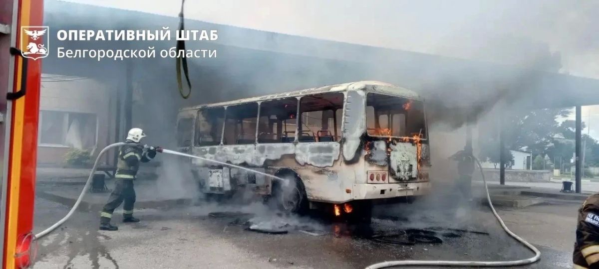 За медпомощью обратился мужчина, пострадавший от удара дрона по ГАЗели в посёлке Политотдельский За медпомощью обратился мужчина, пострадавший от удара дрона по ГАЗели в посёлке Политотдельский