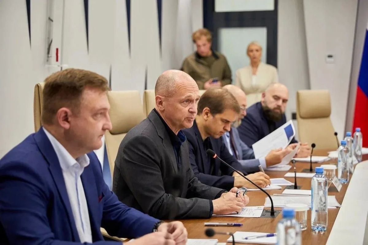 Александр Шуваев: Уважаемые земляки!. Состоялась рабочая встреча с первым заместителем руководителя Администрации Президента России Сергеем Владиленовичем Кириенко Александр Шуваев: Уважаемые земляки!. Состоялась рабочая встреча с первым заместителем руководителя Администрации Президента России Сергеем Владиленовичем Кириенко