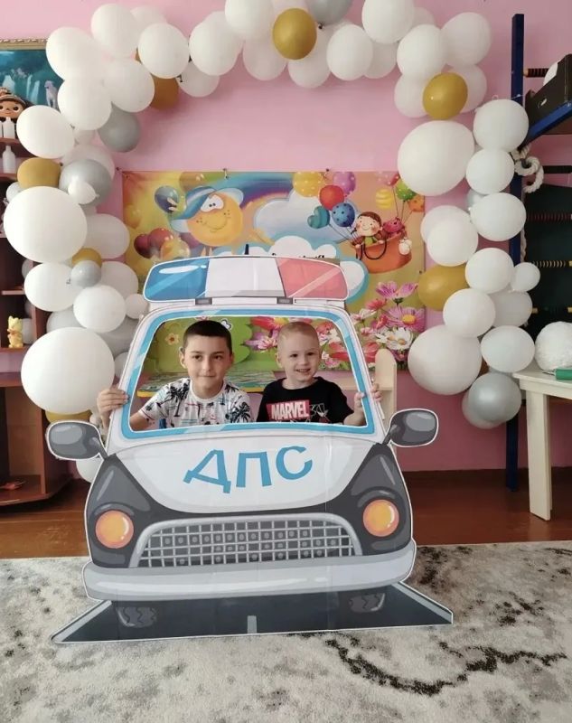 В Белгородской области сотрудники Госавтоинспекции провели познавательные беседы по ПДД в сельских детских садах В Белгородской области сотрудники Госавтоинспекции провели познавательные беседы по ПДД в сельских детских садах