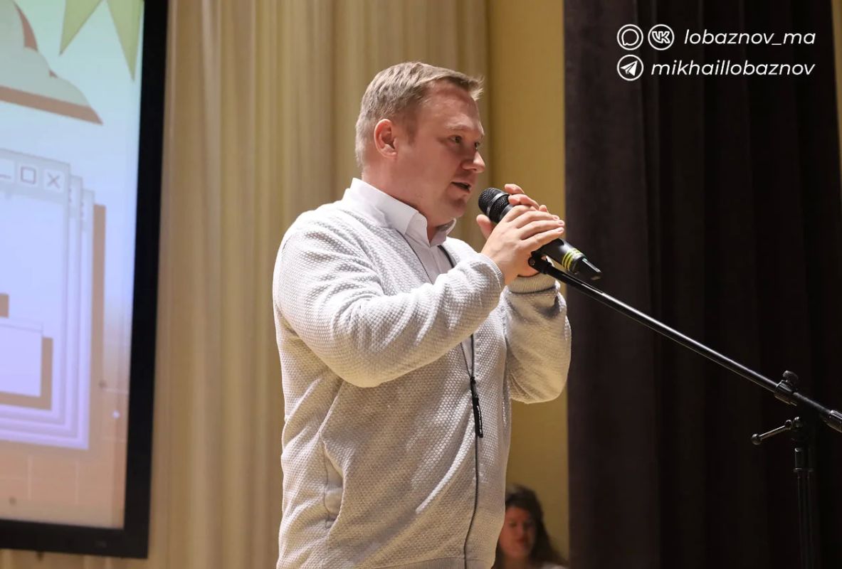 Михаил Лобазнов: На базе Старооскольского индустриально-технологического техникума состоялось торжественное открытие шестой смены Летней IT-школы Михаил Лобазнов: На базе Старооскольского индустриально-технологического техникума состоялось торжественное открытие шестой смены Летней IT-школы