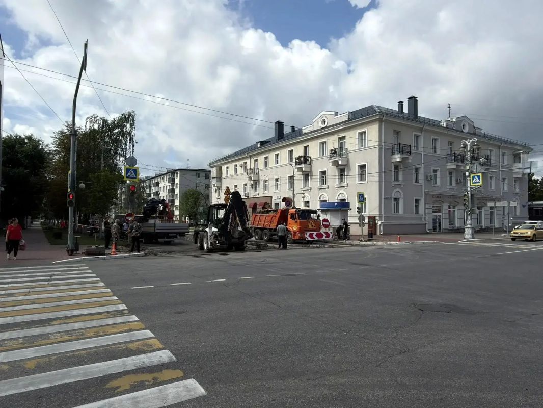 На капремонт дорог в областной столице дополнительно направят 1,2 млрд рублей На капремонт дорог в областной столице дополнительно направят 1,2 млрд рублей