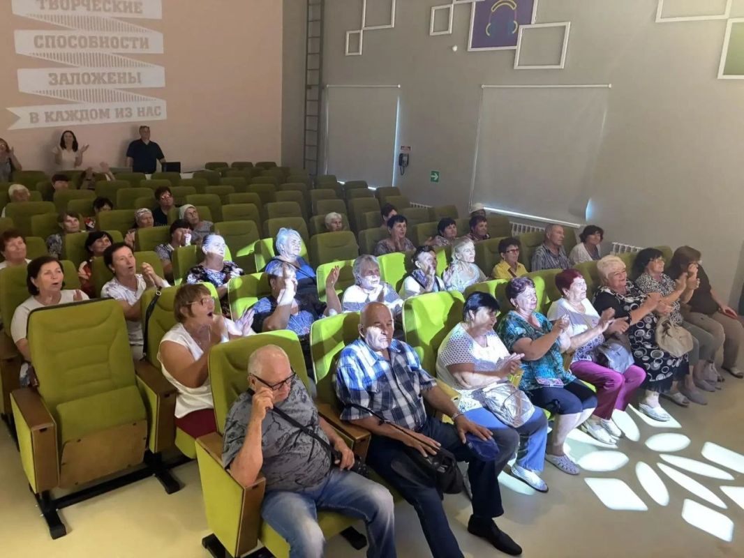 В рамках проекта «К соседям в гости» жители Красногвардейского округа отправились в увлекательное путешествие по Новому Осколу В рамках проекта «К соседям в гости» жители Красногвардейского округа отправились в увлекательное путешествие по Новому Осколу