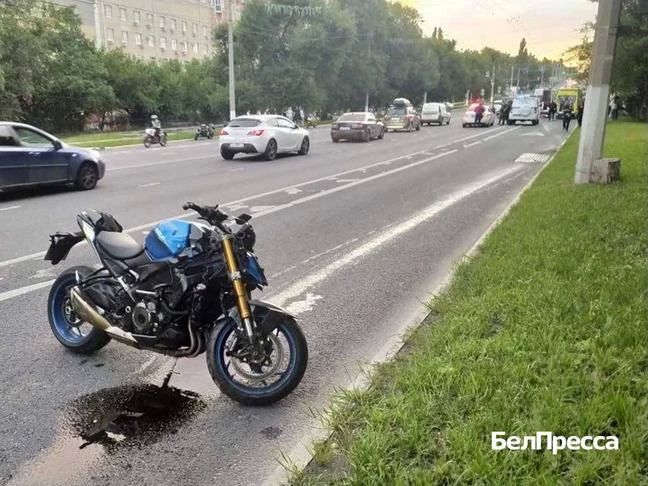 В Белгороде в ДТП пострадал мотоциклист В Белгороде в ДТП пострадал мотоциклист