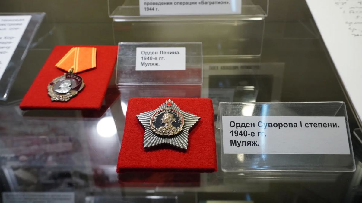 В Белгородском государственном историко-краеведческом музее продолжает работу мини-выставка «Главный Маршал бронетанковых войск», приуроченная к 125-летию со дня рождения Павла Алексеевича Ротмистрова, Героя Советского... В Белгородском государственном историко-краеведческом музее продолжает работу мини-выставка «Главный Маршал бронетанковых войск», приуроченная к 125-летию со дня рождения Павла Алексеевича Ротмистрова, Героя Советского...