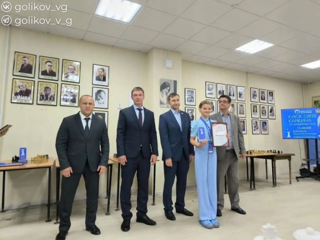 Губкинский школьник сыграл вничью с гроссмейстером Сергеем Карякиным Губкинский школьник сыграл вничью с гроссмейстером Сергеем Карякиным