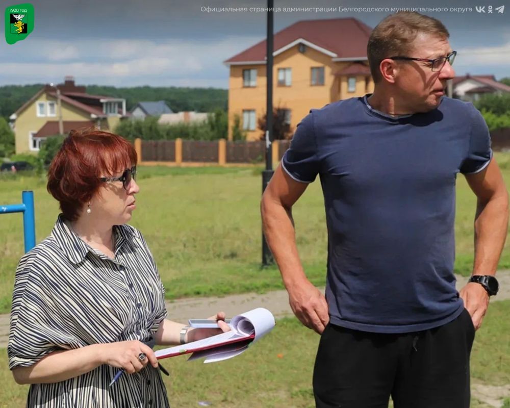 В Таврово-3 на улице Молодёжной преобразили детскую площадку В Таврово-3 на улице Молодёжной преобразили детскую площадку