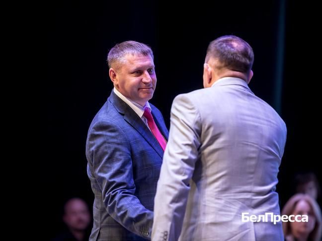 Александр Шуваев отметил вклад металлургов в развитие Белгородской области Александр Шуваев отметил вклад металлургов в развитие Белгородской области