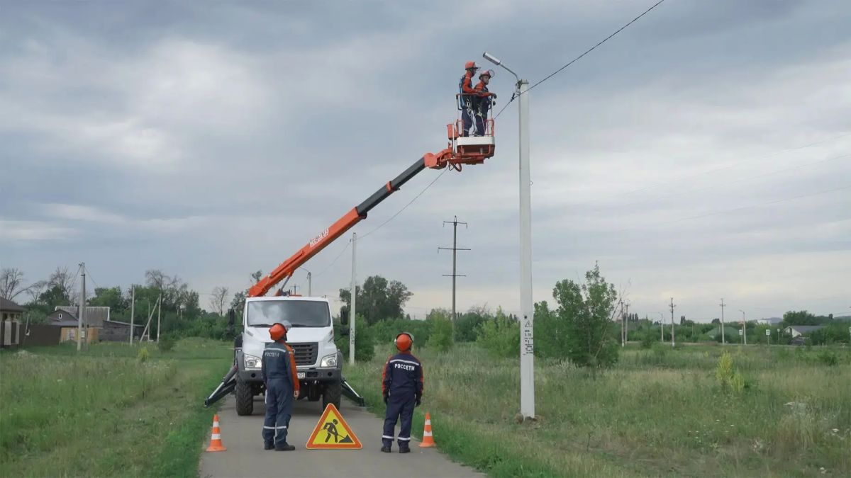 «Белгородэнерго» строит новые линии наружного освещения в регионе «Белгородэнерго» строит новые линии наружного освещения в регионе