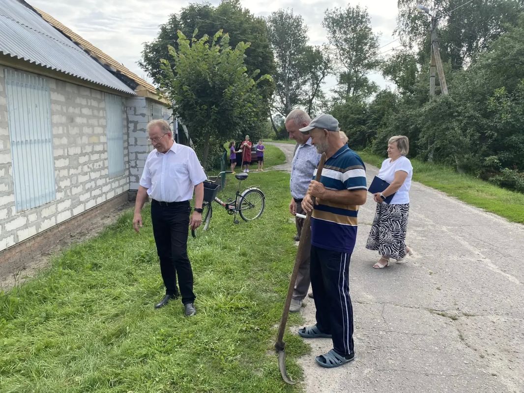Алексей Дыбов: Провёл приём граждан в селе Герасимовка Алексей Дыбов: Провёл приём граждан в селе Герасимовка